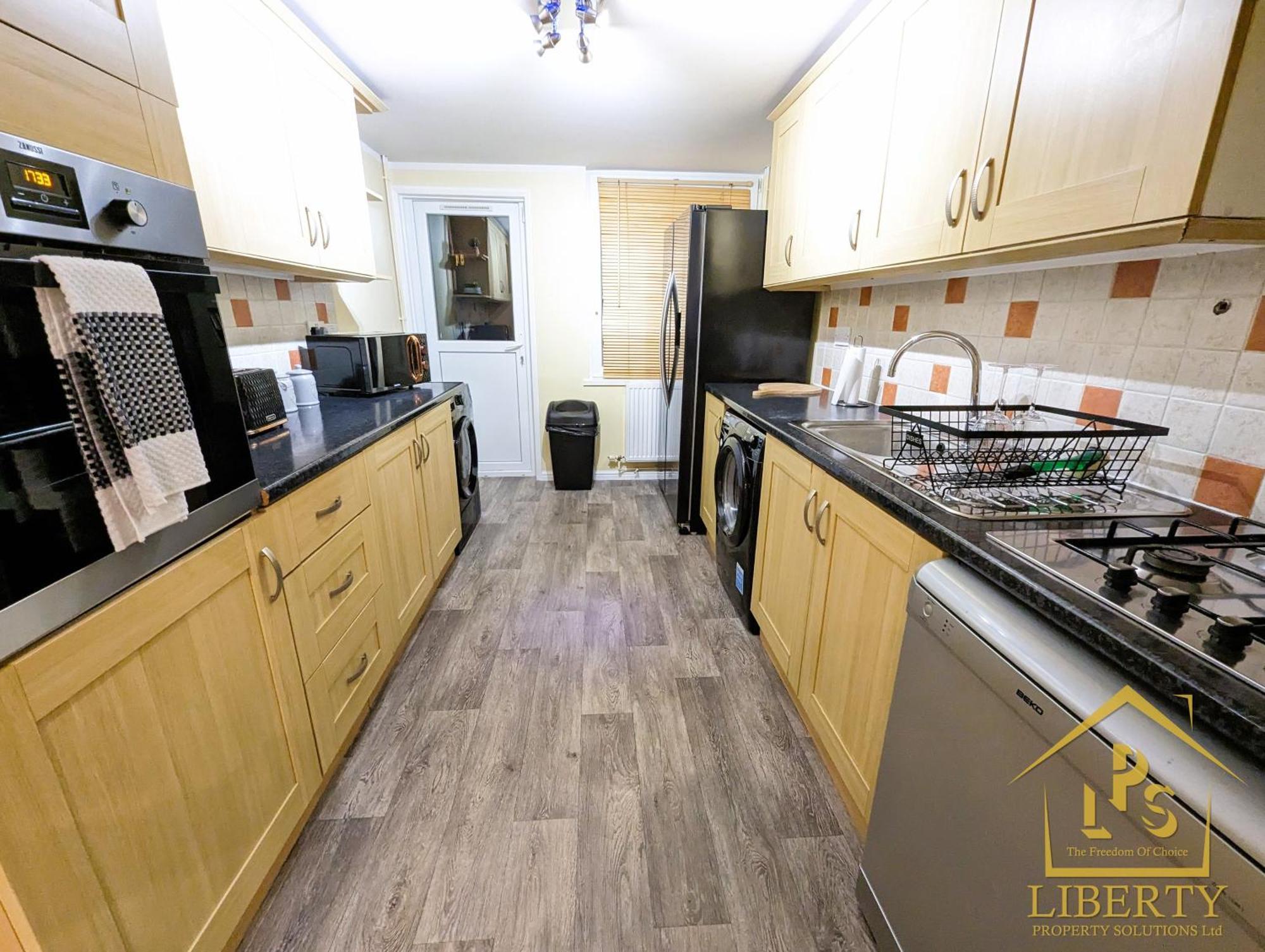 6 Guests * 4 Bedroom * Free Wi-Fi *Хантингдон Экстерьер фото