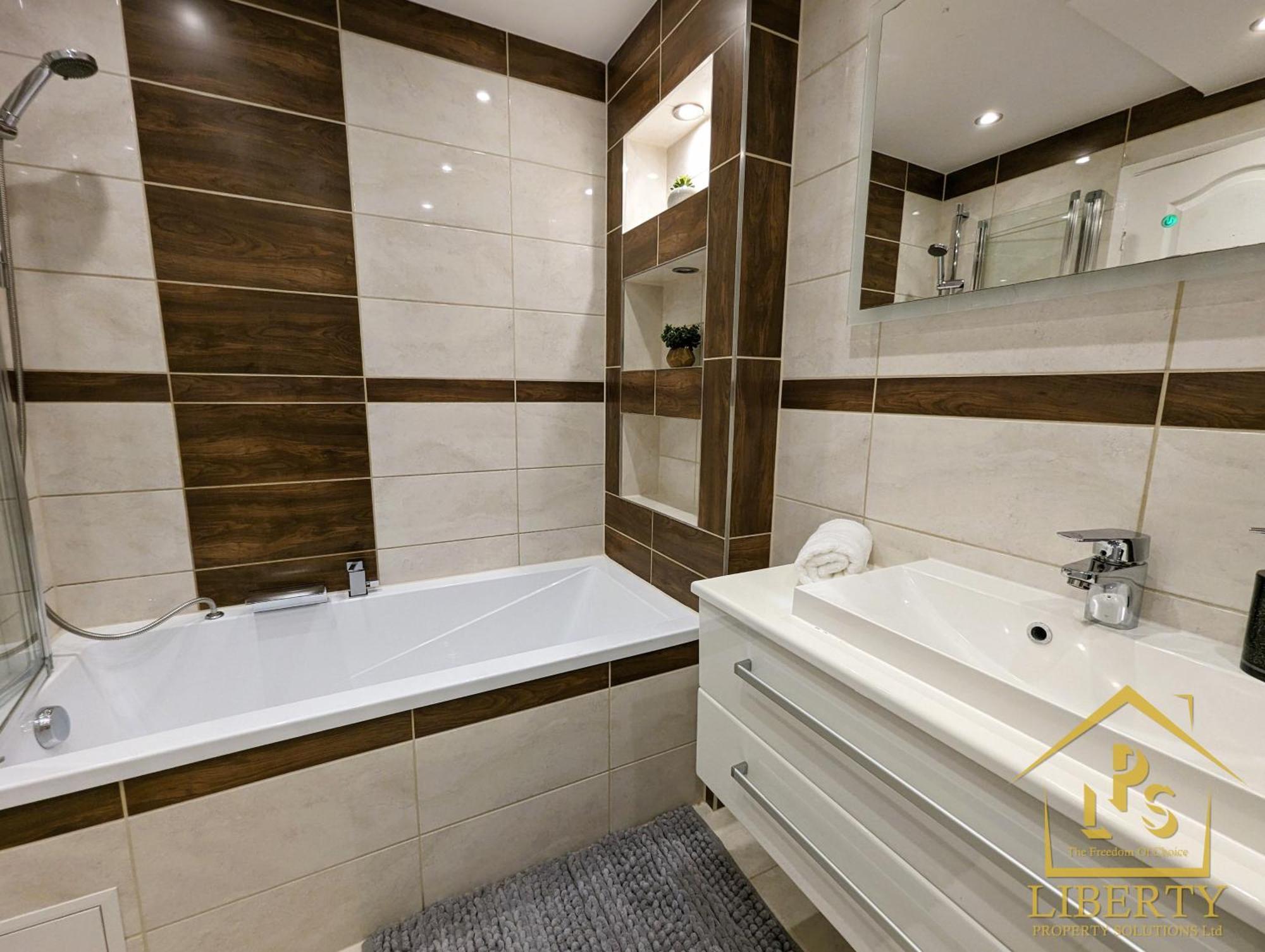 6 Guests * 4 Bedroom * Free Wi-Fi *Хантингдон Экстерьер фото
